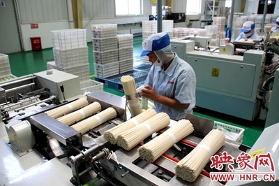 遂平振兴路 品牌引领产业升级，企业担当就业民生，农特产品畅销四方